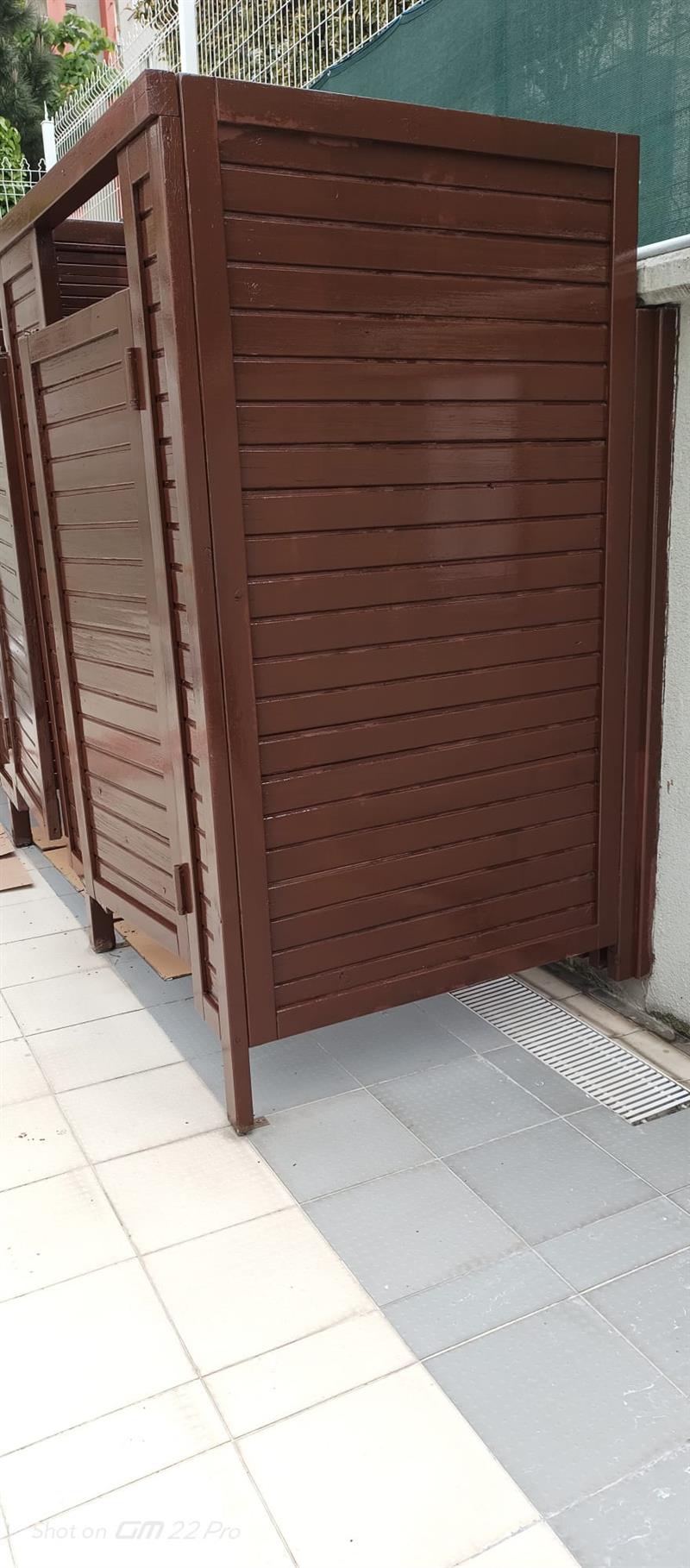 Sitemizdeki Demirba�lar�n Boyalar�n� Yeniliyoruz.