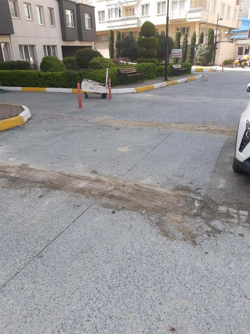 Site ��indeki Yollar�n Tamirini Yap�yoruz.Y�netim