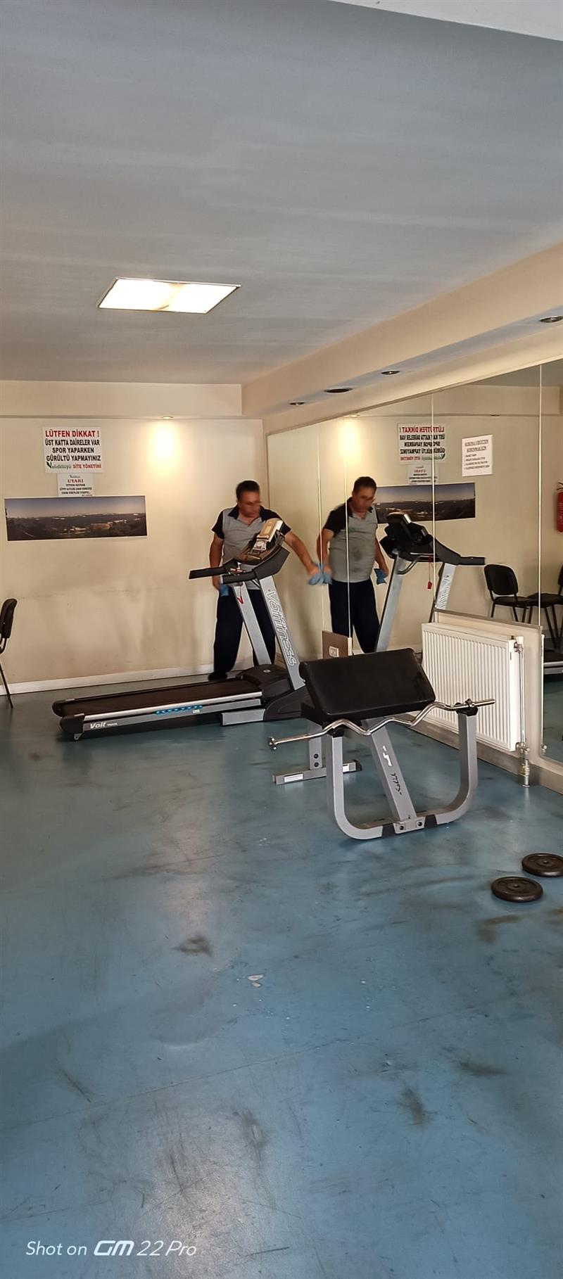 Sitemizin Ortak Alanlar�n� Temizliyor Ve Dezenfekte Ediyoruz..Y�netim