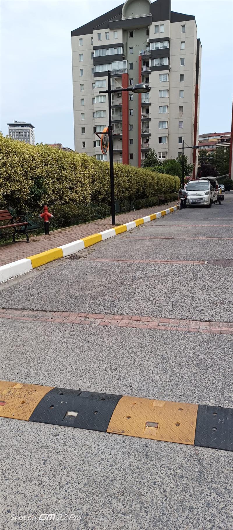 Sitemizin Bord�r Ve Yol �izgilerini Boyuyoruz.