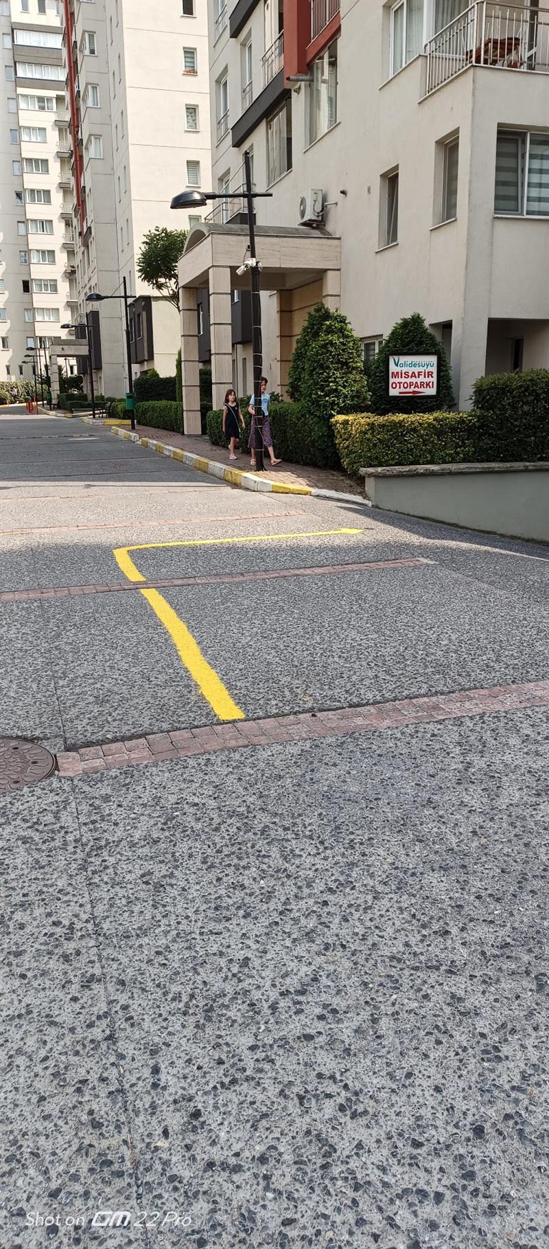 Sitemizin Bord�r Ve Yol �izgilerini Boyuyoruz.