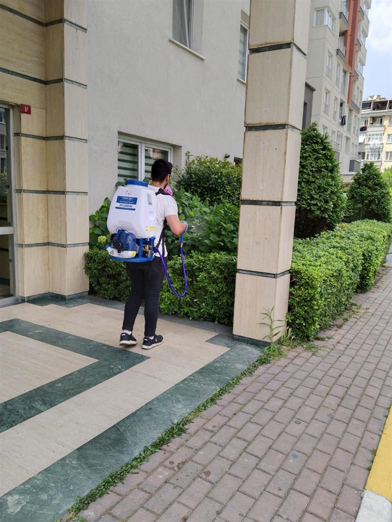 Degerli Komsular�m�z,Ortak Alanlar�m�z Her Ay Rutin Olarak �la�lanmaktad�r.